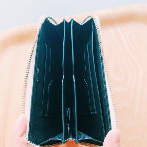 Aritzia Auxiliary HULST Zip Wallet in White - Picture 4 of 4